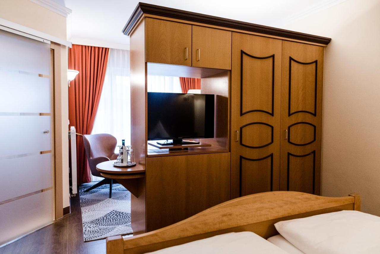 Akzent Hotel Bayerwald-Residenz Neukirchen エクステリア 写真